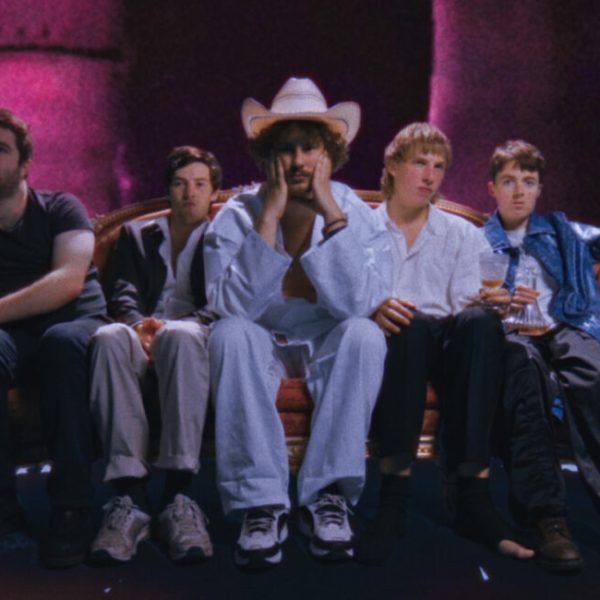 FAT DOG: “WOOF” Album Review – UNBRIDLED&nbsp;MAYHEM